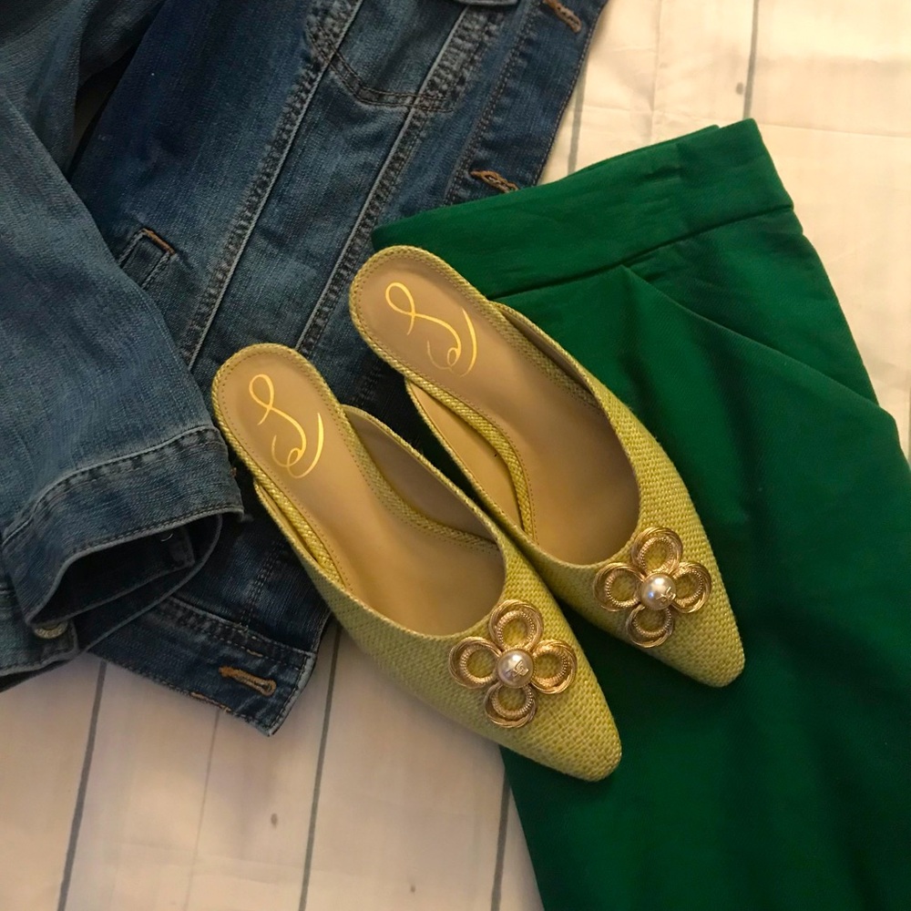 NWOT-Sam Edelman-Green Embellished Mules